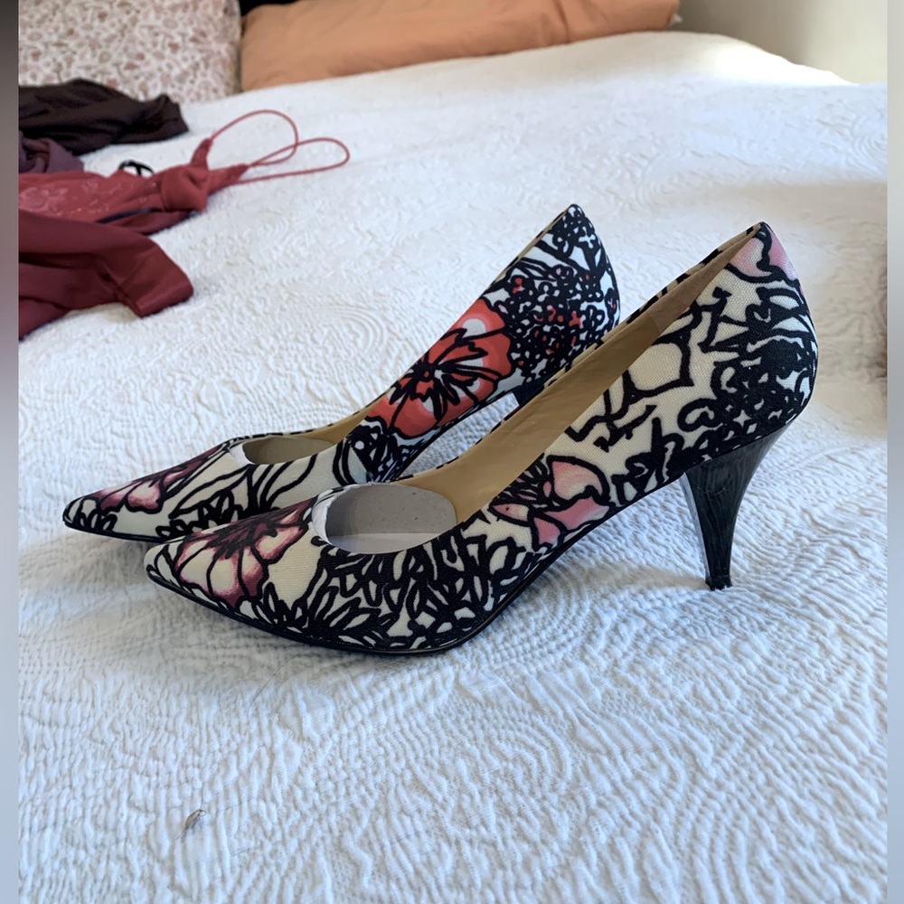 womens size 5.5 heel kate spade style (nine west) brand new